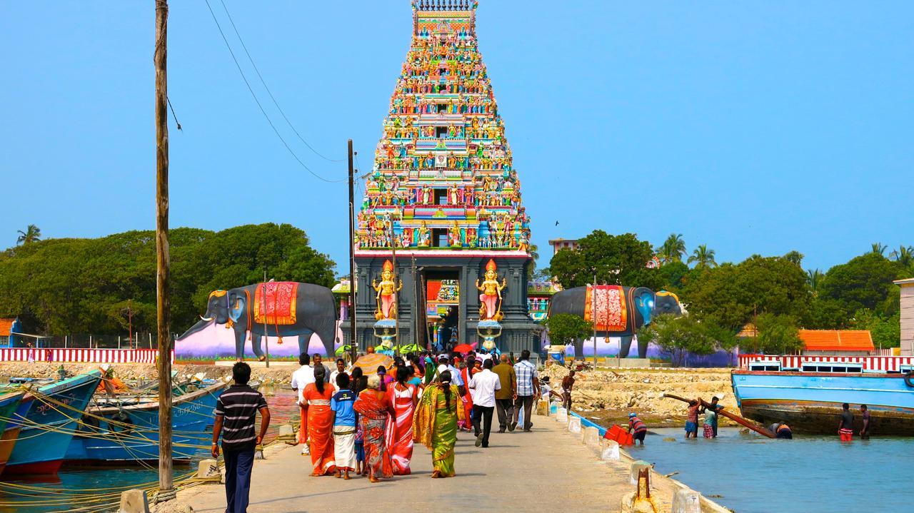 Sai Holiday Inn Jaffna Kültér fotó