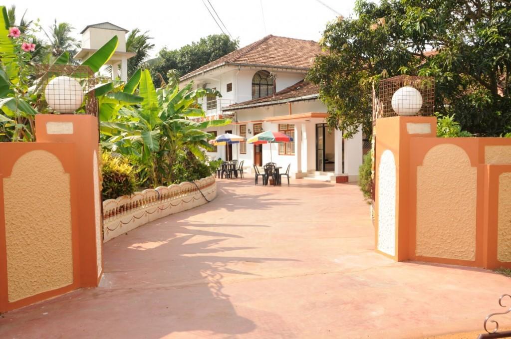 Sai Holiday Inn Jaffna Kültér fotó